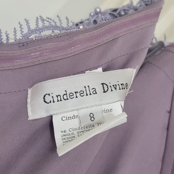Stunning Genuine Cinderella Divine Light Violet Mermaid Lace Gown size 8 - Picture 12 of 15